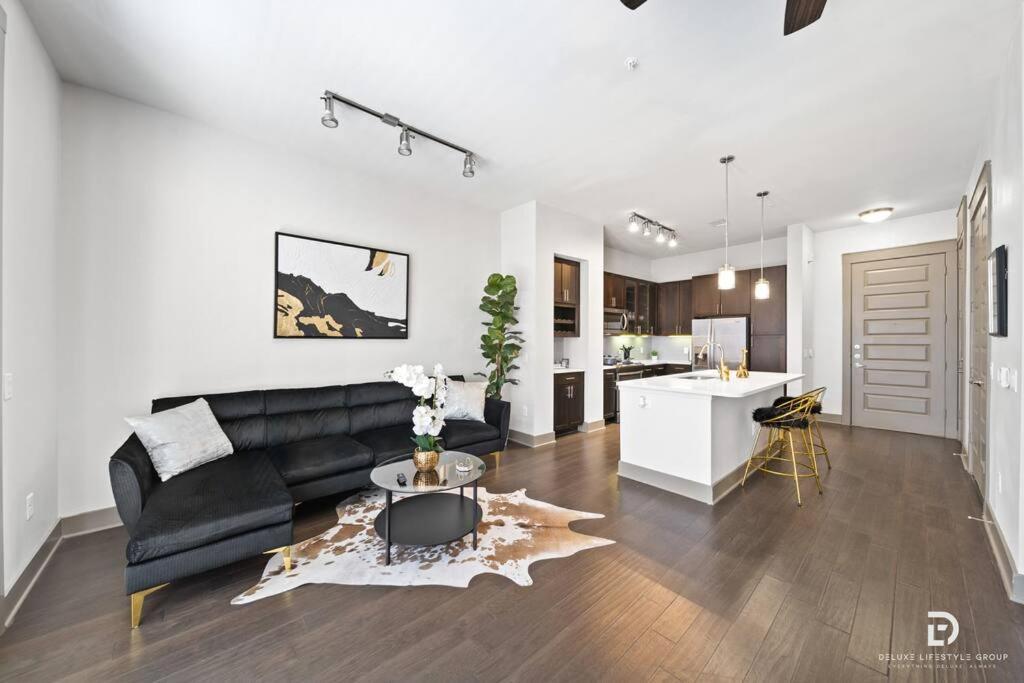 Downtown Houston Deluxe King Suite With Spa Amenities, Pool And Free Parking Экстерьер фото