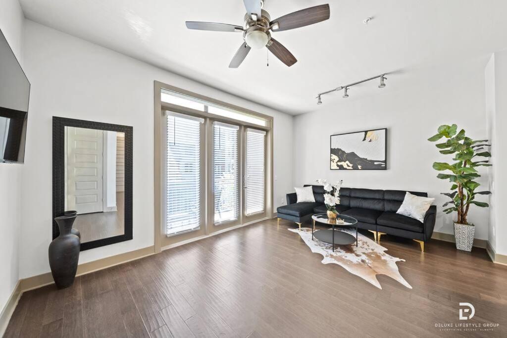 Downtown Houston Deluxe King Suite With Spa Amenities, Pool And Free Parking Экстерьер фото